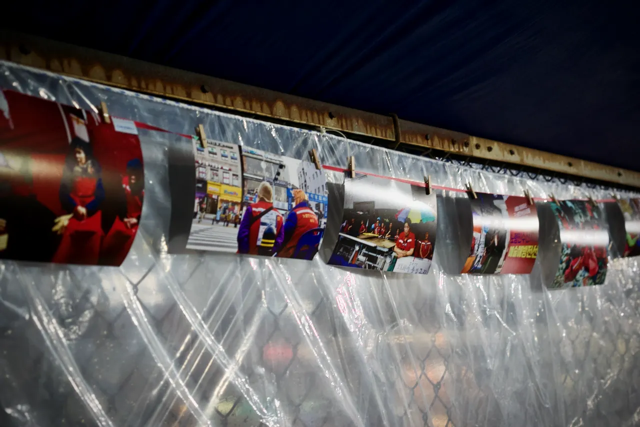 선전 및 알림 활동 대표 이미지: 웹사이트, SNS 등 온라인 플랫폼을 통해 현장예술 콘텐츠를 공유하고, 사회적 이슈에 대한 논의를 확산하며 대중과 소통합니다.